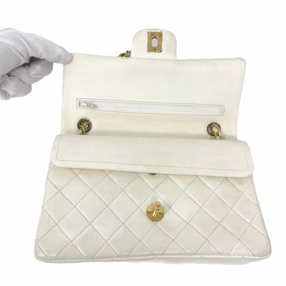❌SOLD❌Chanel Vintage Lambskin Small Double Flap - Picture 4 of 14